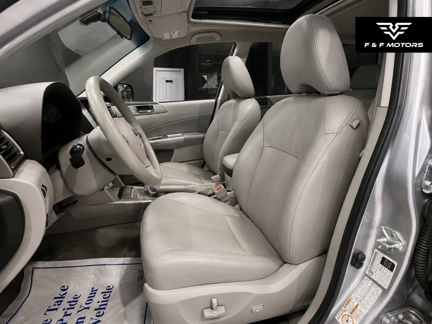 2010 Subaru Forester 2.5X Premium — Interior