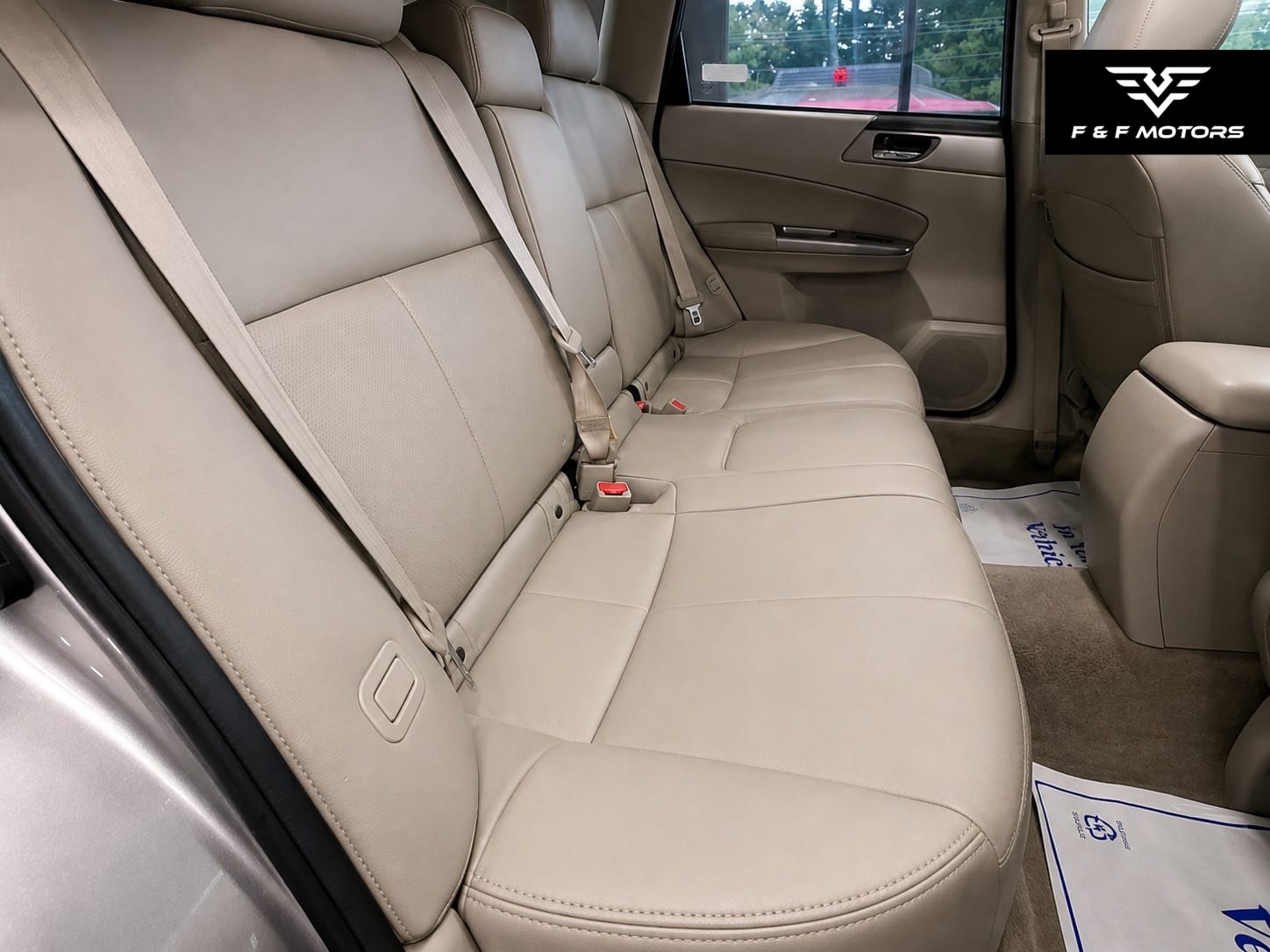 2010 Subaru Forester 2.5X Premium — Interior