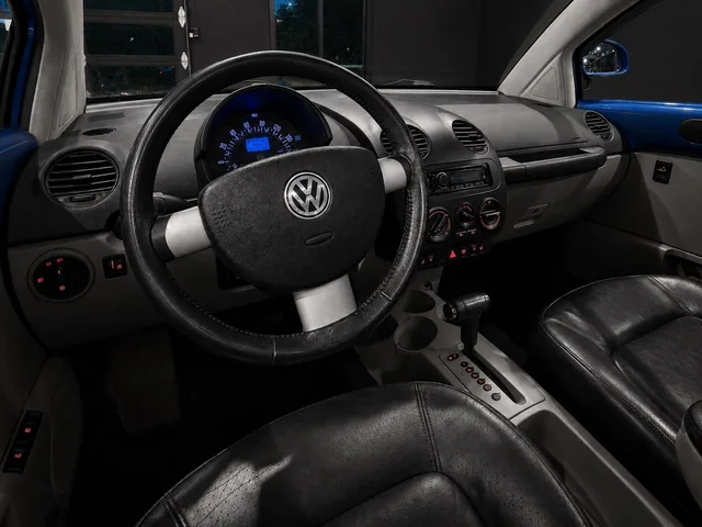 2000 Volkswagen New Beetle GLS — Interior · Photo 6