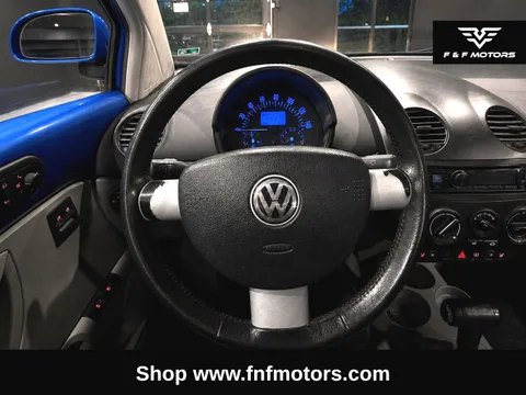 2000 Volkswagen New Beetle GLS — Interior