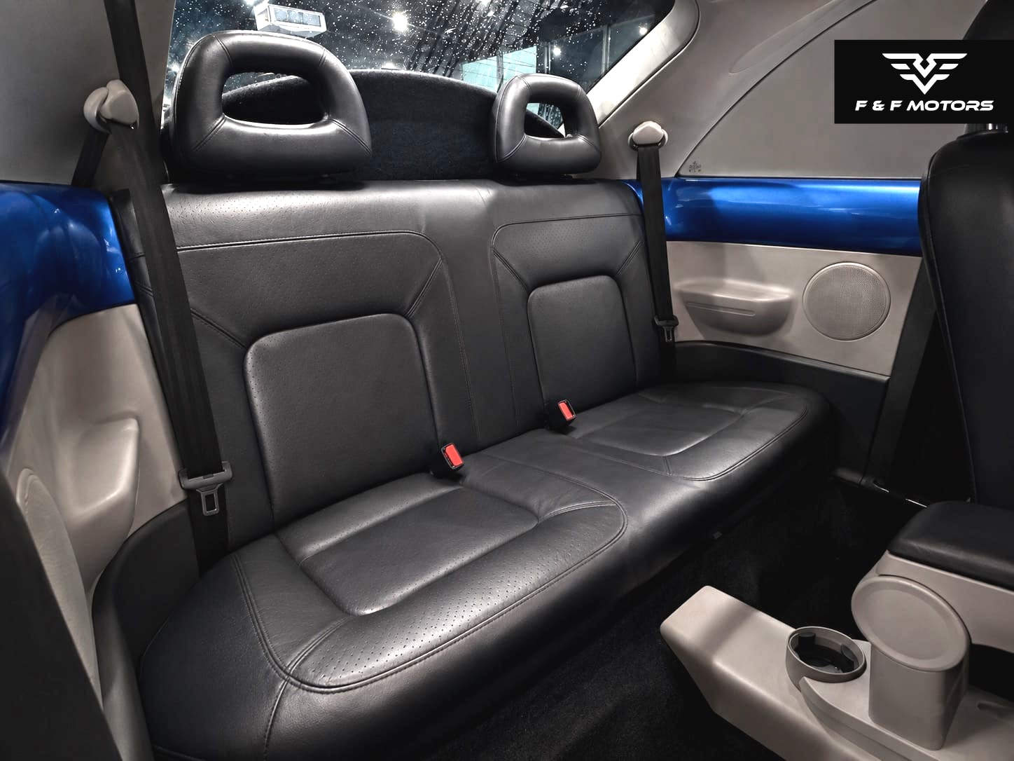 2000 Volkswagen New Beetle GLS — Interior