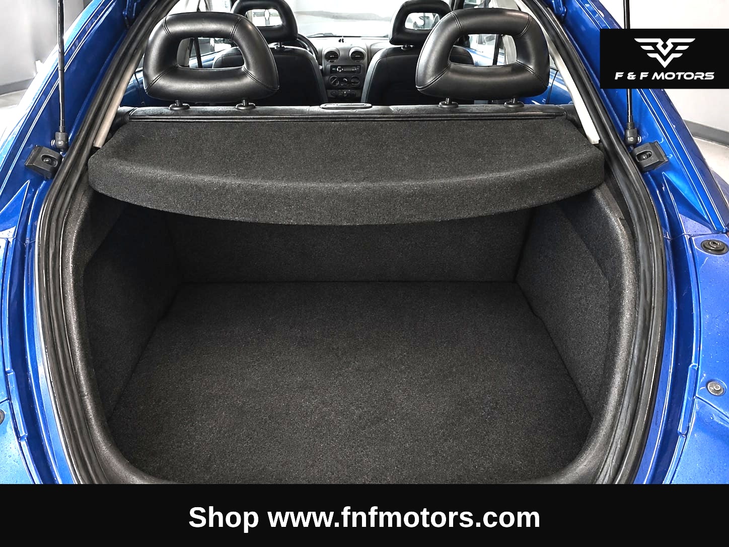 2000 Volkswagen New Beetle GLS — Interior