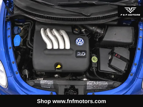 2000 Volkswagen New Beetle GLS — Engine