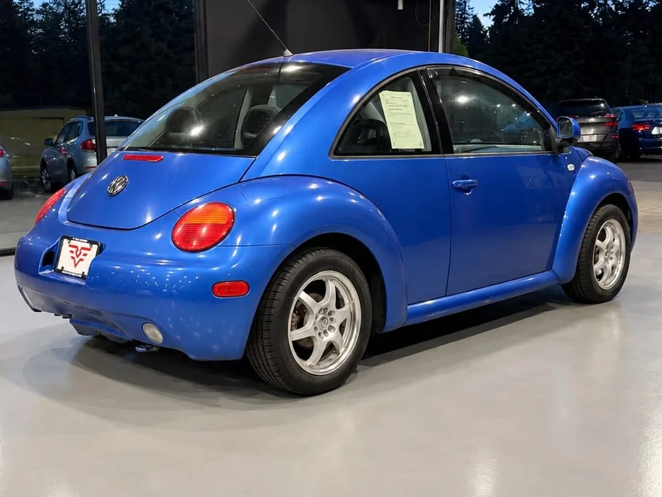 2000 Volkswagen New Beetle GLS — Exterior · Photo 3