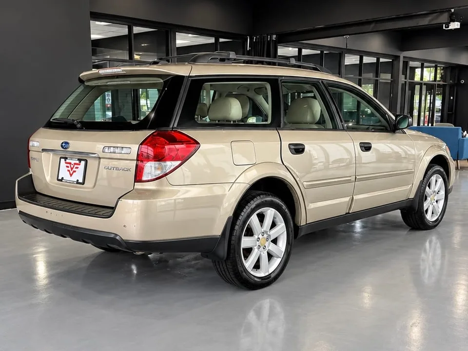 2008 Subaru Outback 2.5i L.l. Bean Edition — Exterior · Photo 3