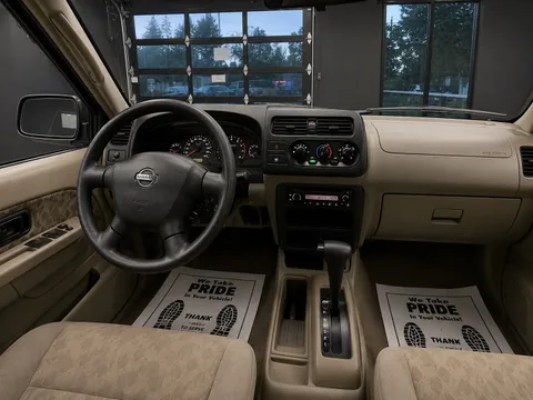 2001 Nissan Xterra XE-V6 — Interior
