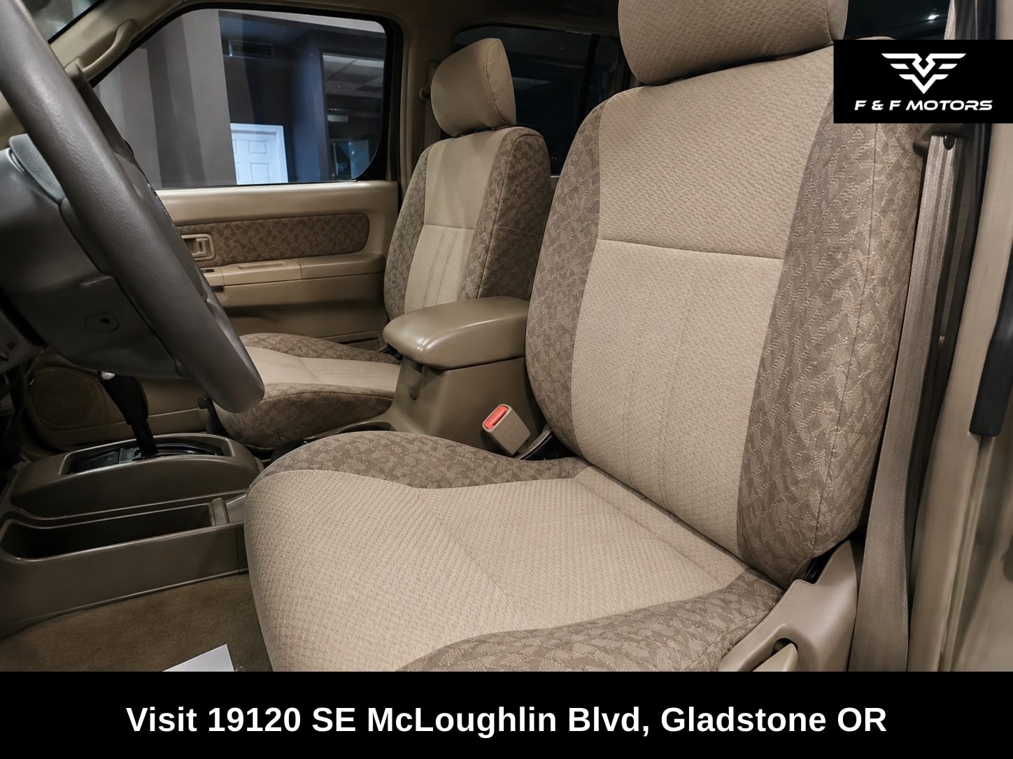 2001 Nissan Xterra XE-V6 — Interior