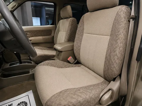 2001 Nissan Xterra XE-V6 — Interior