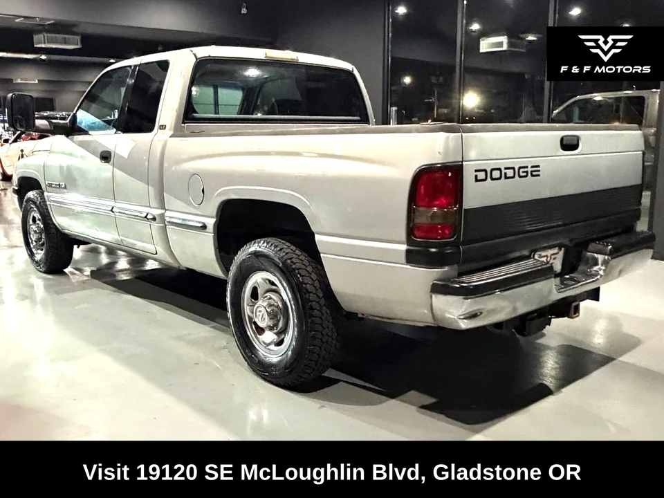 1999 Dodge RAM 2500 SLT — Exterior · Photo 4
