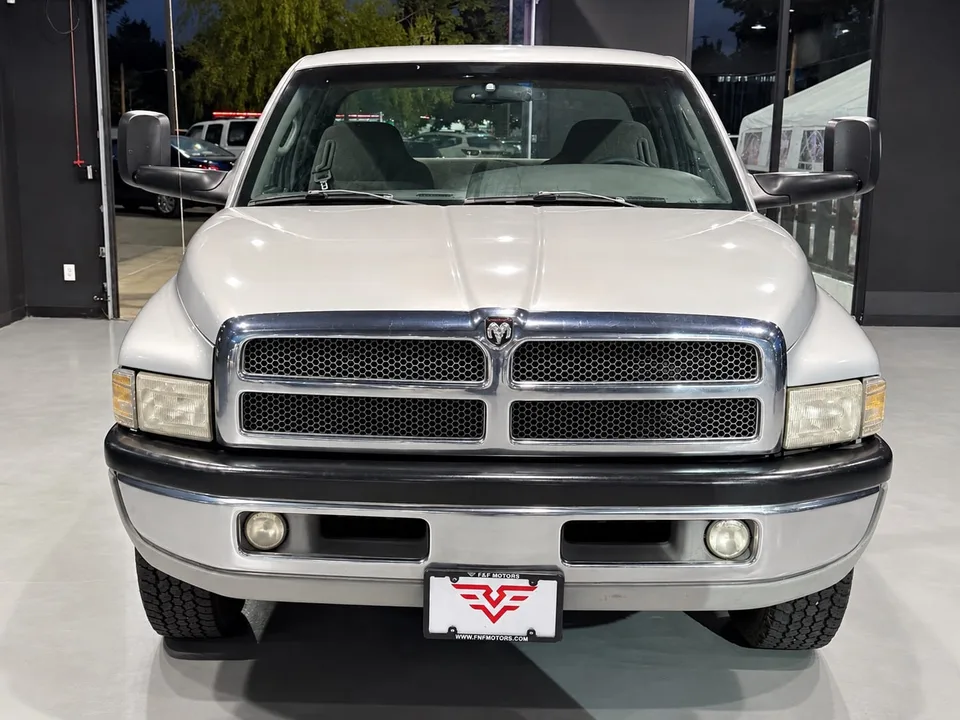 1999 Dodge RAM 2500 SLT — Exterior · Photo 5