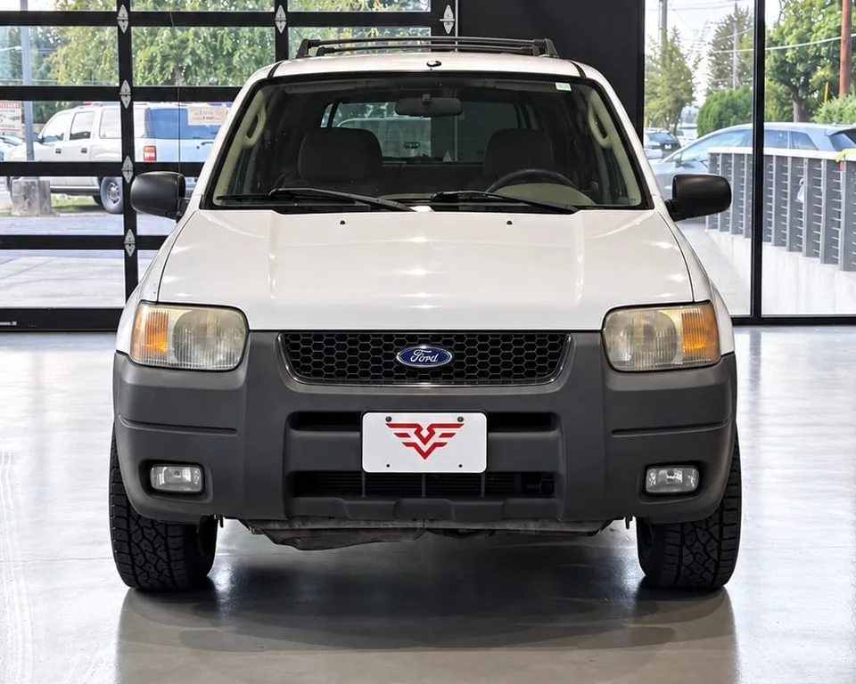 2003 Ford Escape XLT — Front_three_quarter
