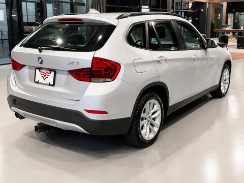 2015 BMW X1 xDrive28i photo 3