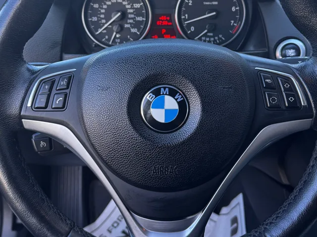 2015 BMW X1 xDrive28i — Interior · Photo 9