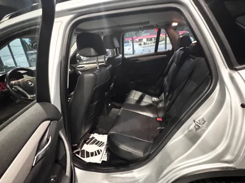 2015 BMW X1 xDrive28i — Interior