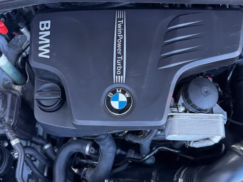 2015 BMW X1 xDrive28i — Engine