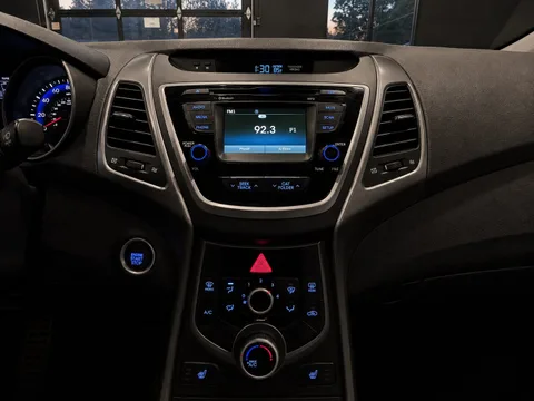 2015 Hyundai Elantra Sport — Interior