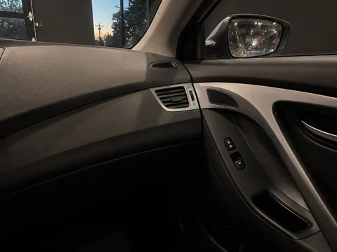 2015 Hyundai Elantra Sport — Interior