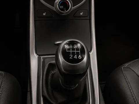 2015 Hyundai Elantra Sport — Interior