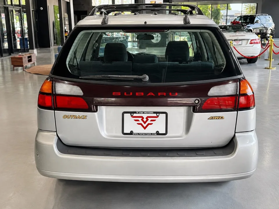 2003 Subaru Outback photo 4