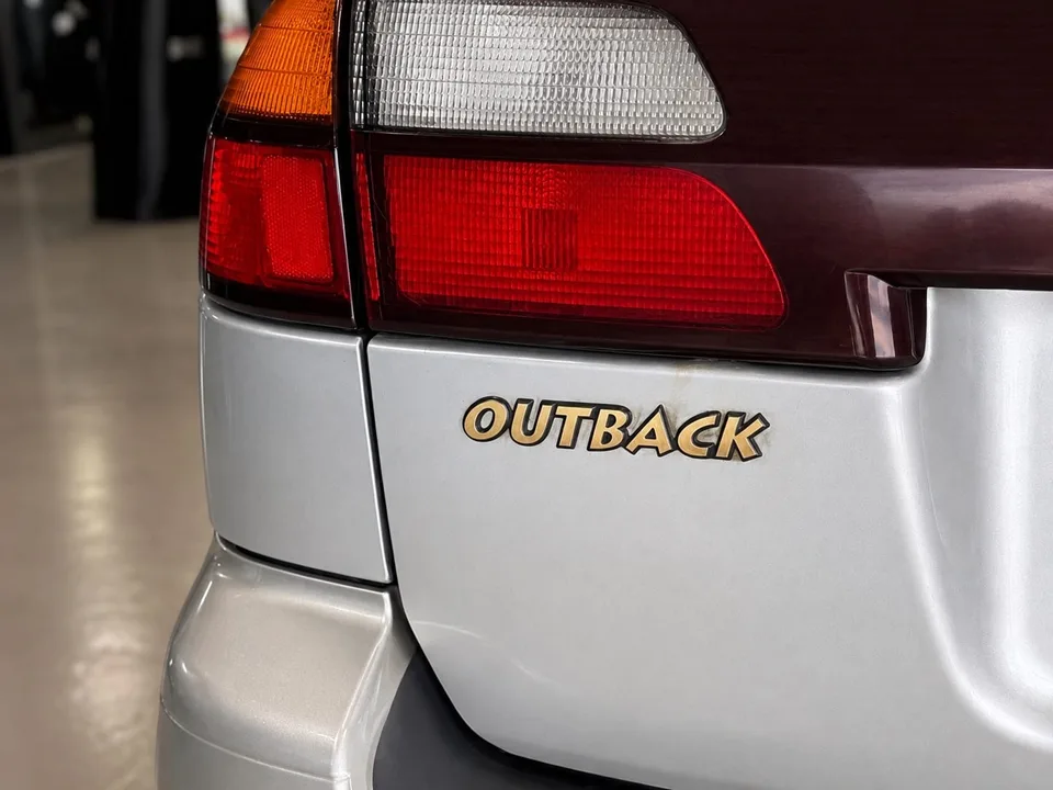 2003 Subaru Outback photo 5