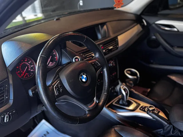 2013 BMW X1 xDrive28i — Interior · Photo 7