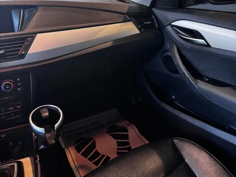 2013 BMW X1 xDrive28i — Interior
