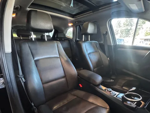 2013 BMW X1 xDrive28i — Interior
