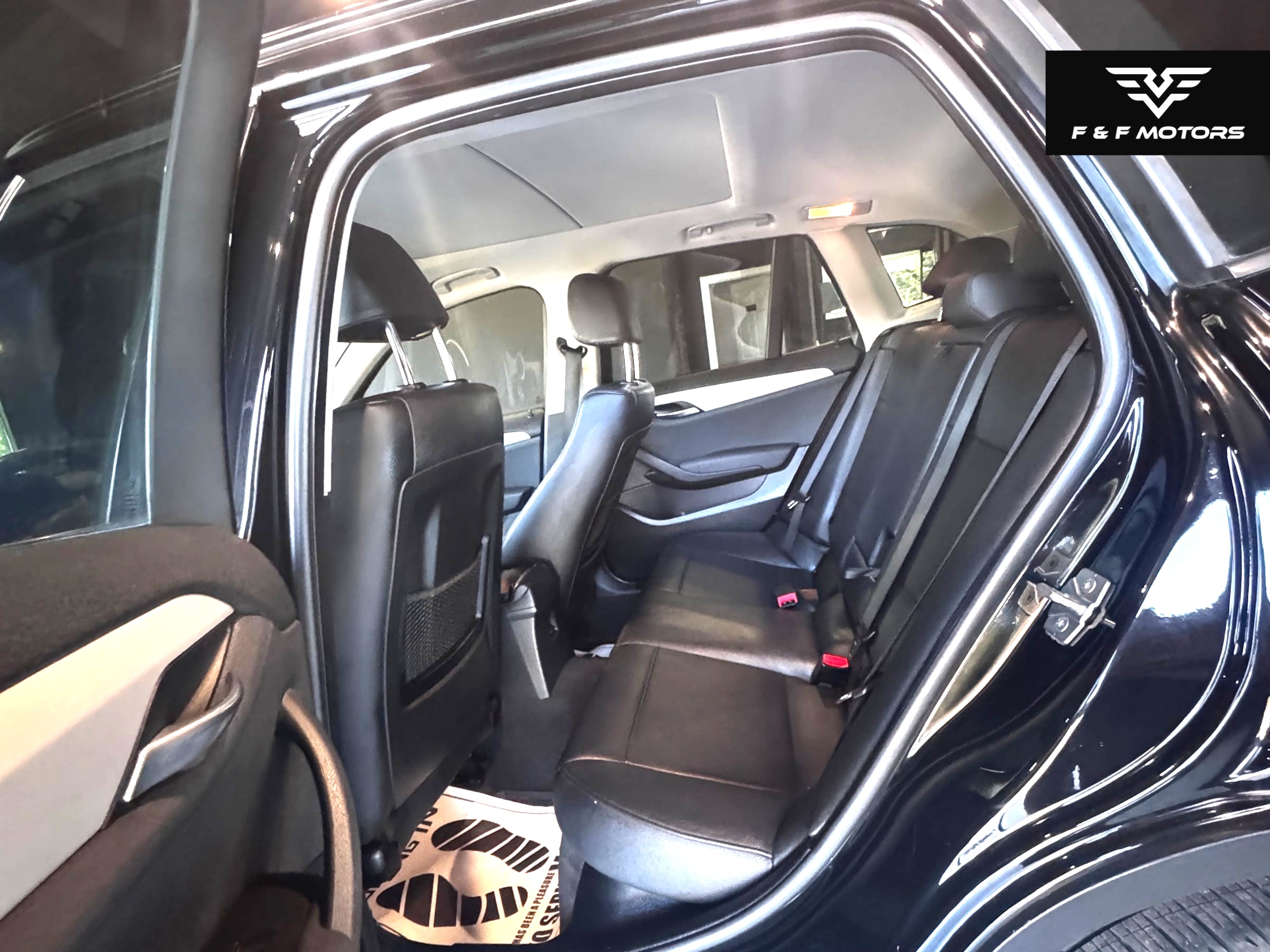 2013 BMW X1 xDrive28i — Interior