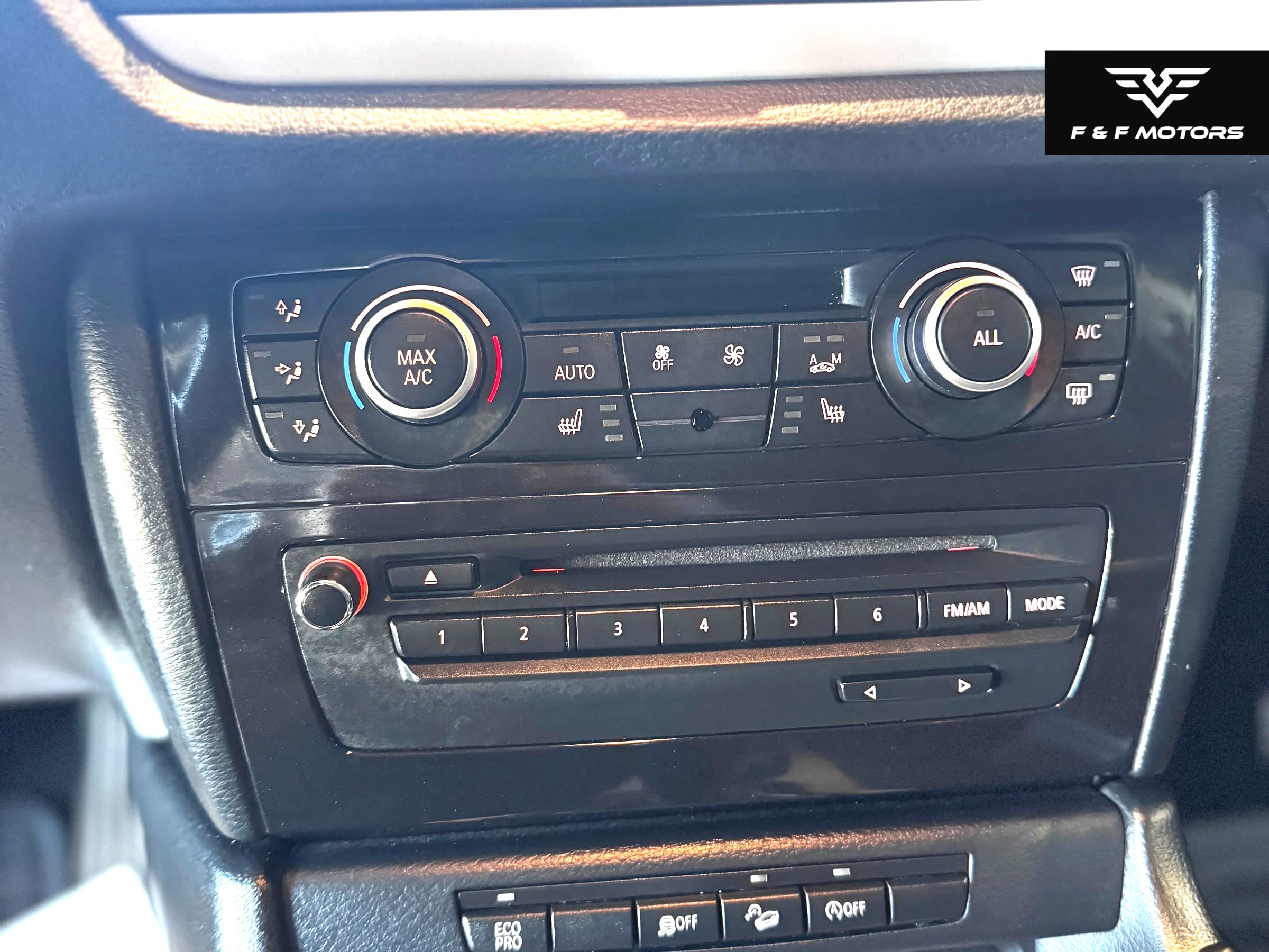 2013 BMW X1 xDrive28i — Interior