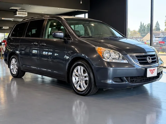 2006 Honda Odyssey EX with leather (With Res) — Exterior · Photo 1