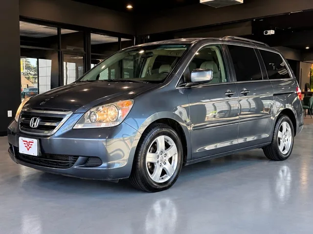 2006 Honda Odyssey EX with leather (With Res) — Exterior · Photo 2