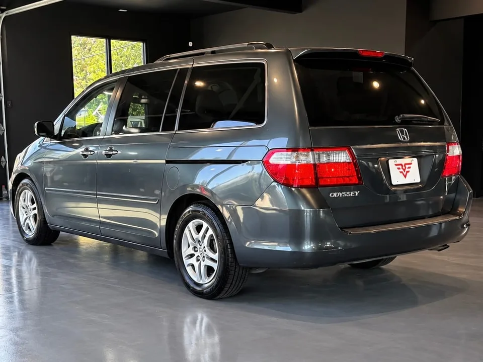 2006 Honda Odyssey EX with leather (With Res) — Exterior · Photo 3