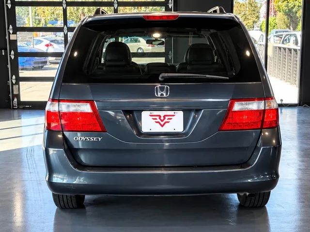 2006 Honda Odyssey EX with leather (With Res) — Interior · Photo 6