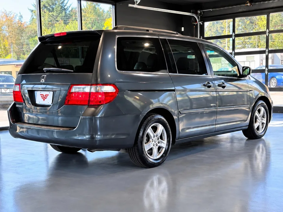 2006 Honda Odyssey EX with leather (With Res) — Exterior · Photo 4