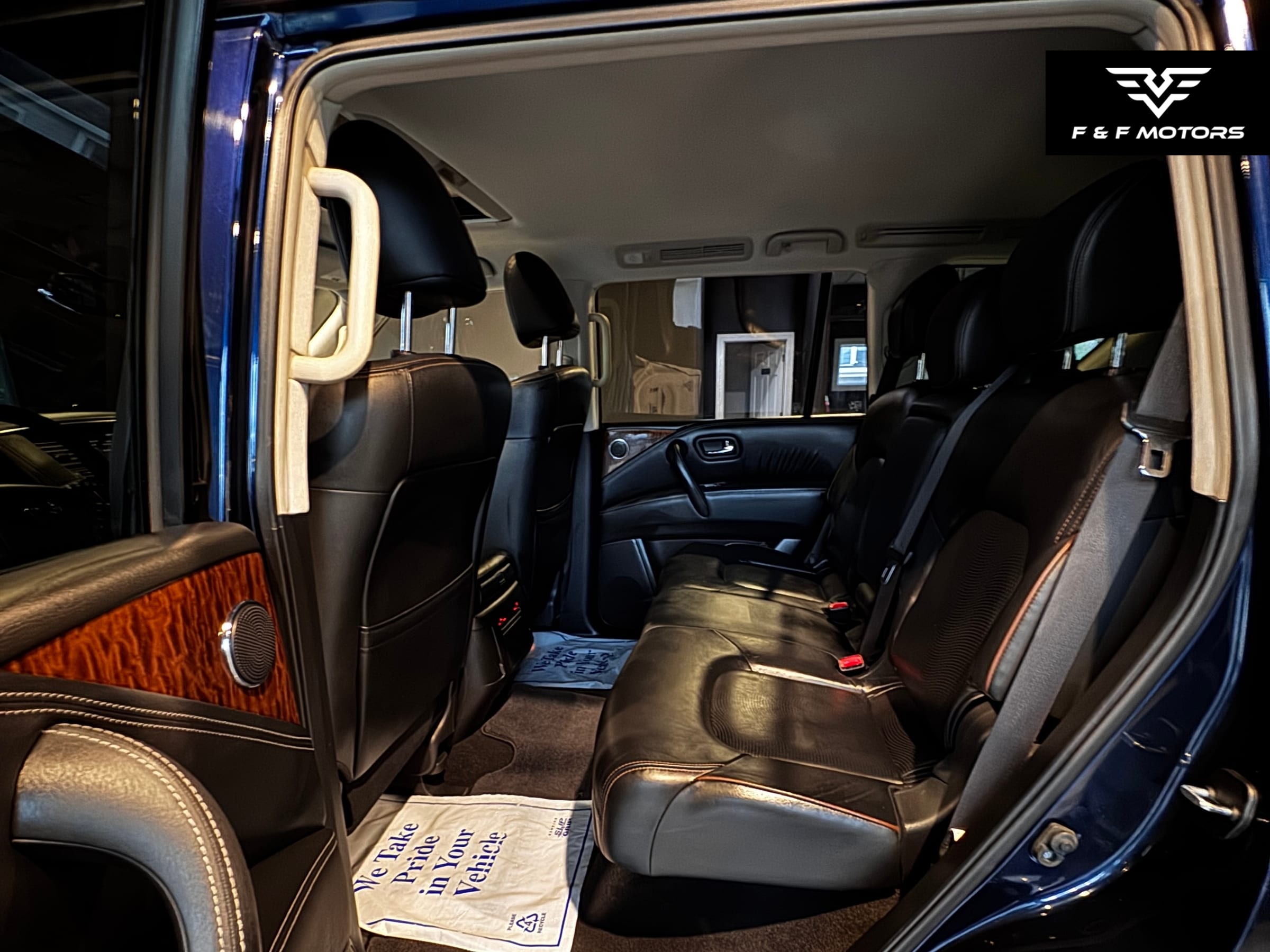 2018 Nissan Armada SL — Interior