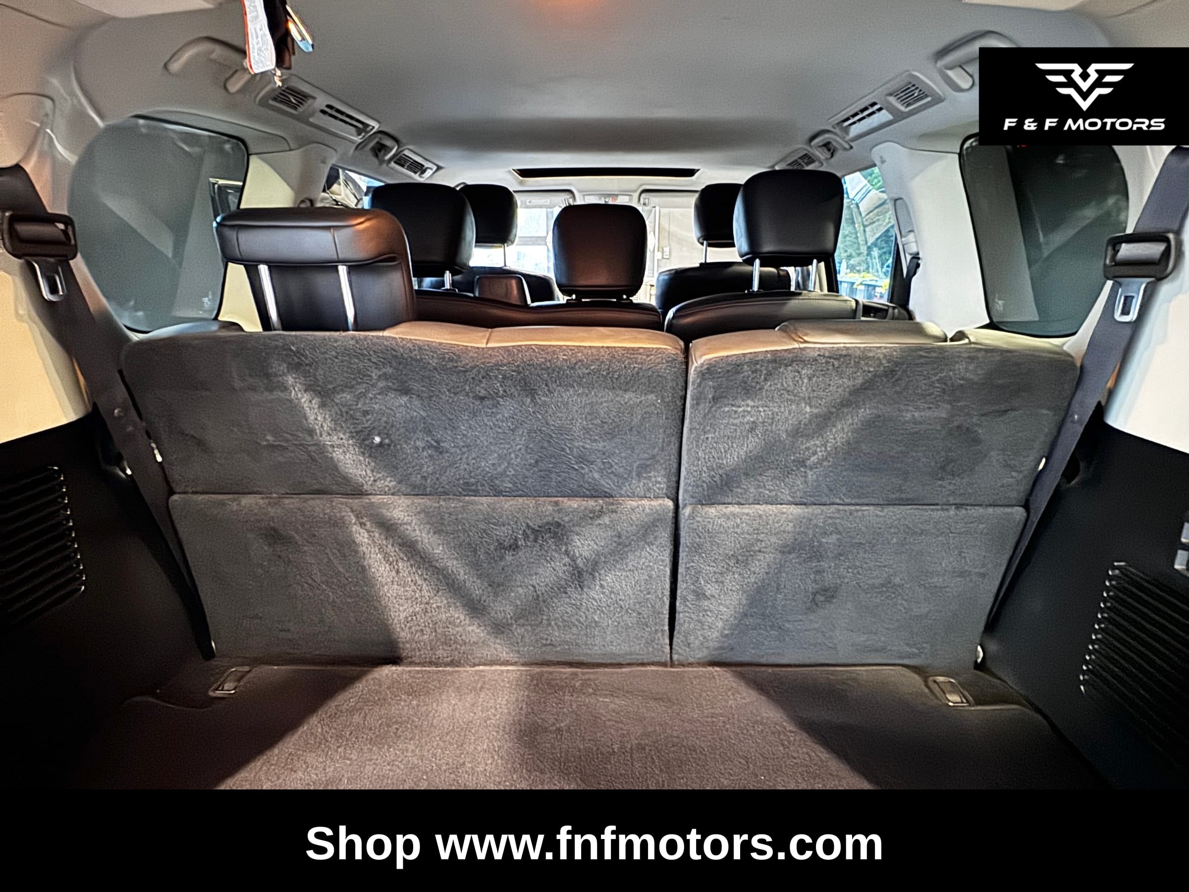 2018 Nissan Armada SL photo 16