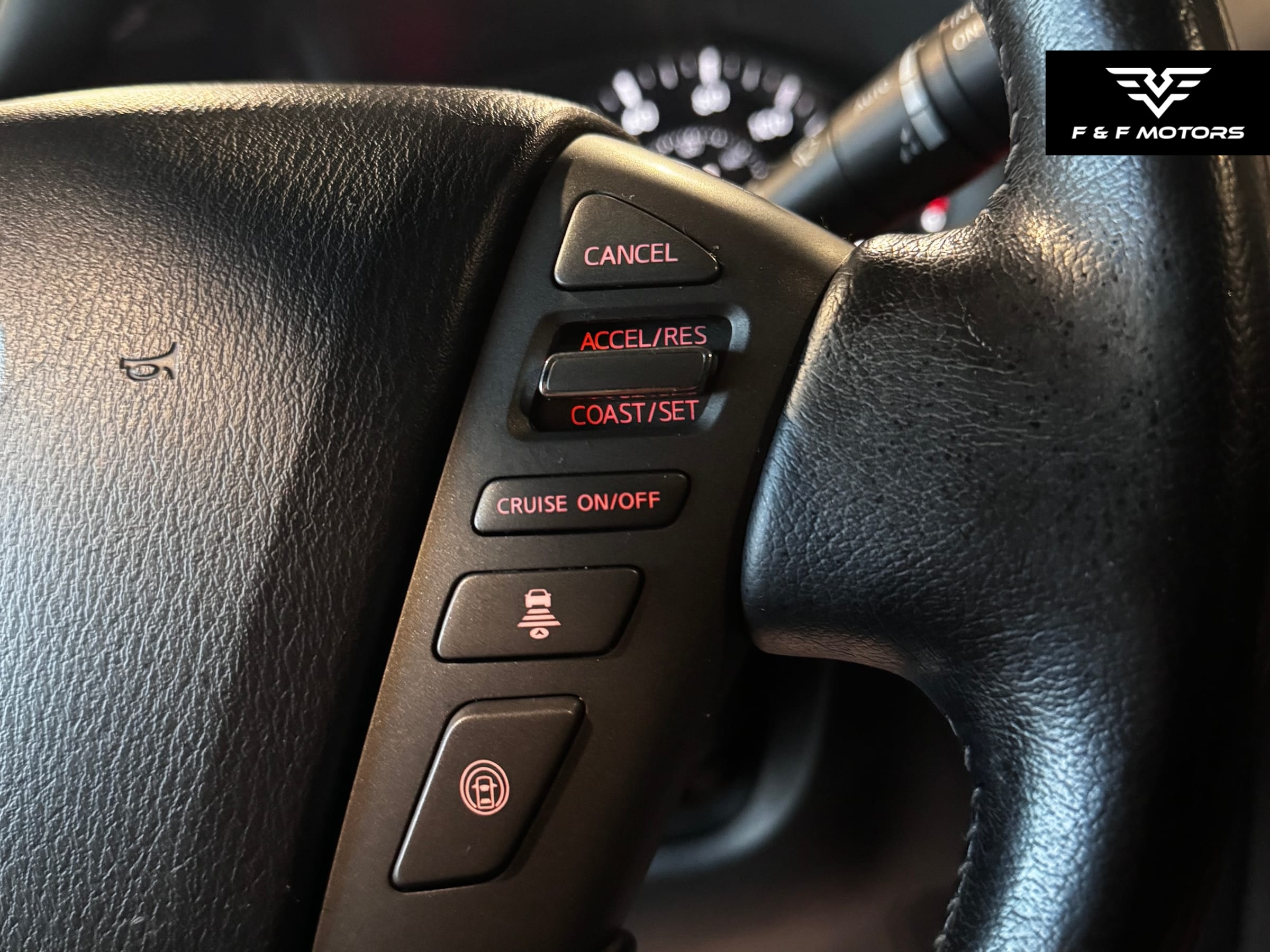 2018 Nissan Armada SL — Interior