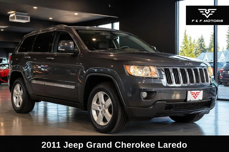 2011 Jeep Grand Cherokee Laredo — Exterior