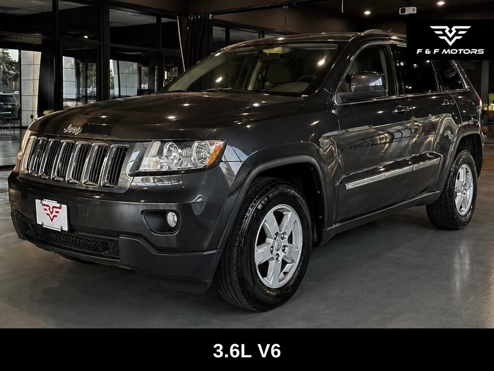 2011 Jeep Grand Cherokee Laredo - Photo 2