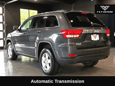 2011 Jeep Grand Cherokee Laredo — Exterior
