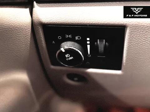 2011 Jeep Grand Cherokee Laredo — Exterior