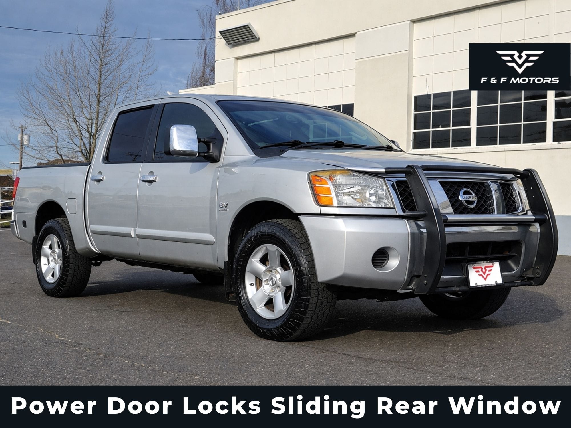 2004 Nissan Titan SE