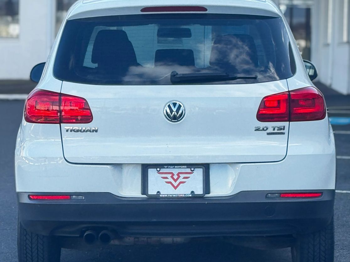 2014 VOLKSWAGEN Tiguan 4-Motion - Photo 8