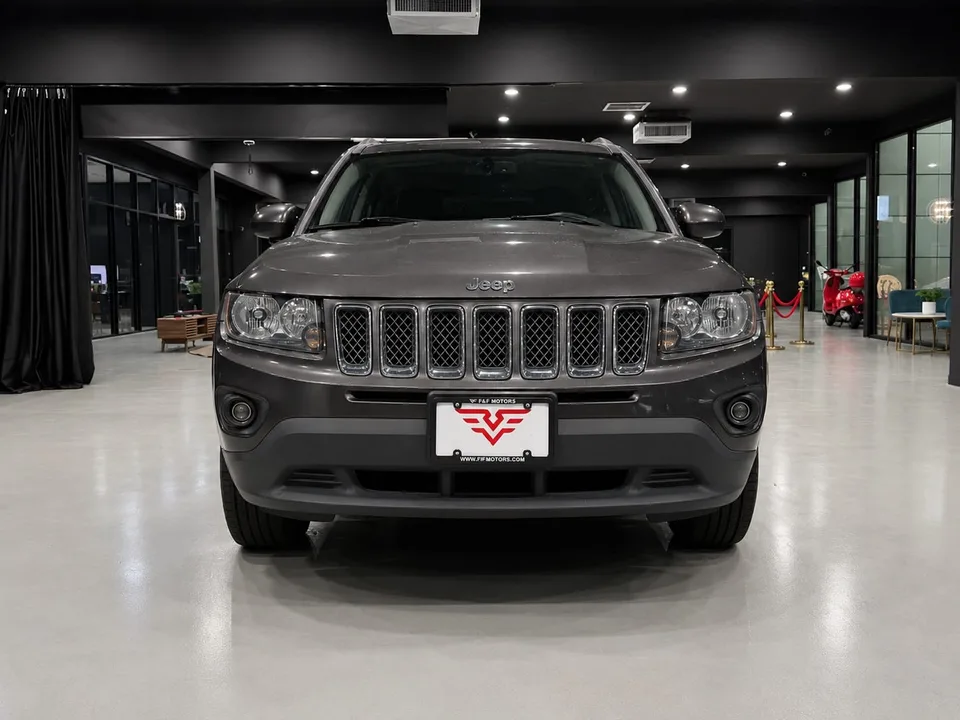 2016 Jeep Compass Latitude photo 3
