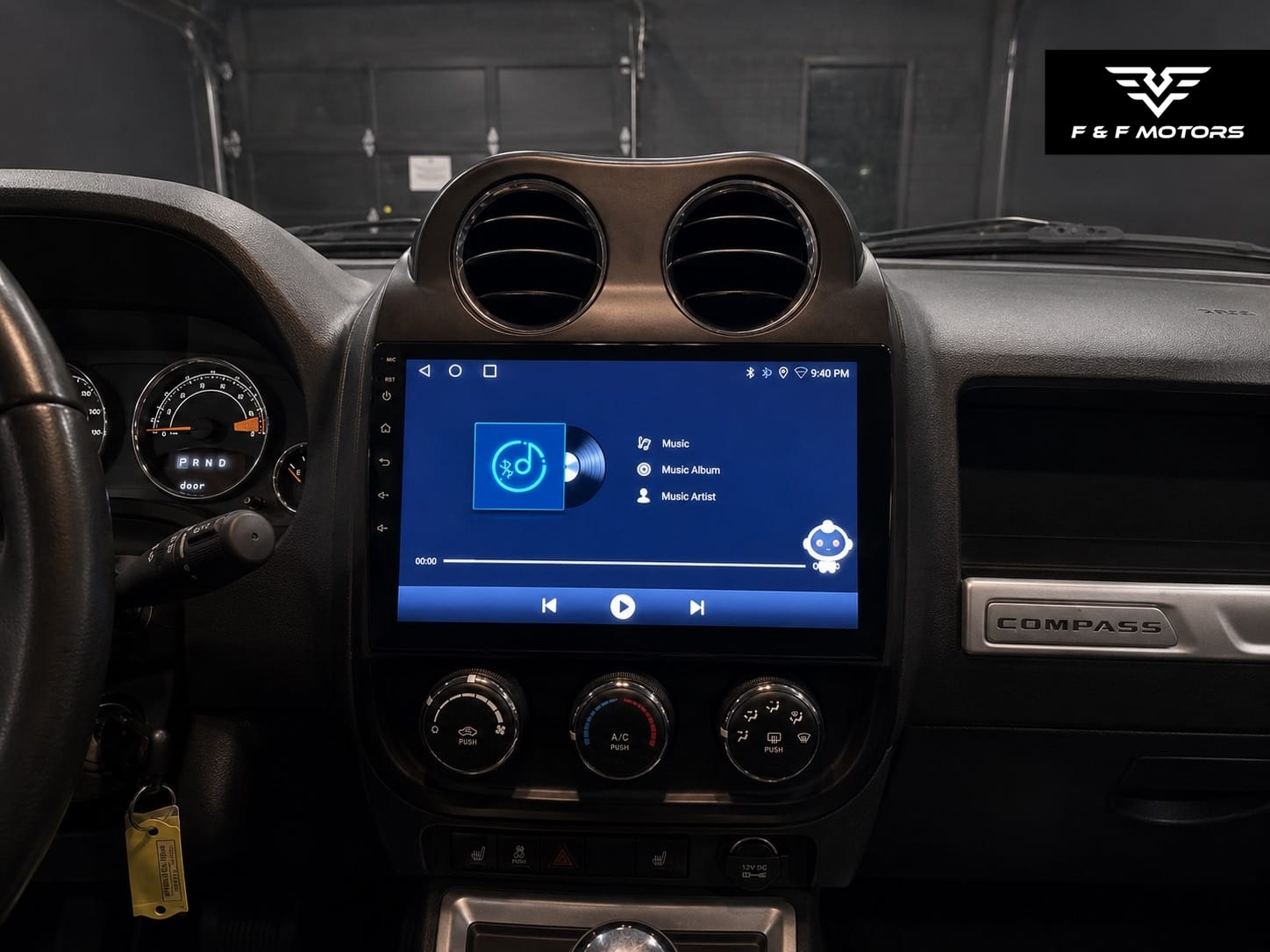 2016 Jeep Compass Latitude — Interior