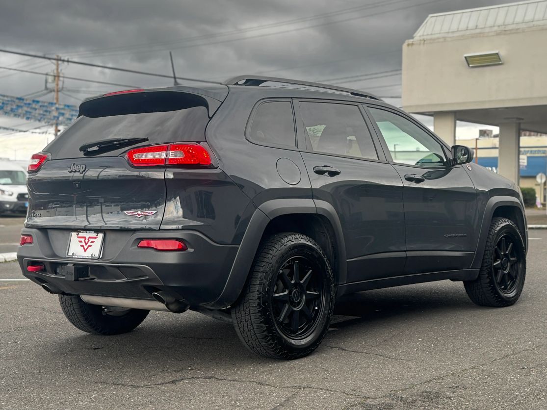 2017 JEEP Cherokee Trailhawk - Photo 5