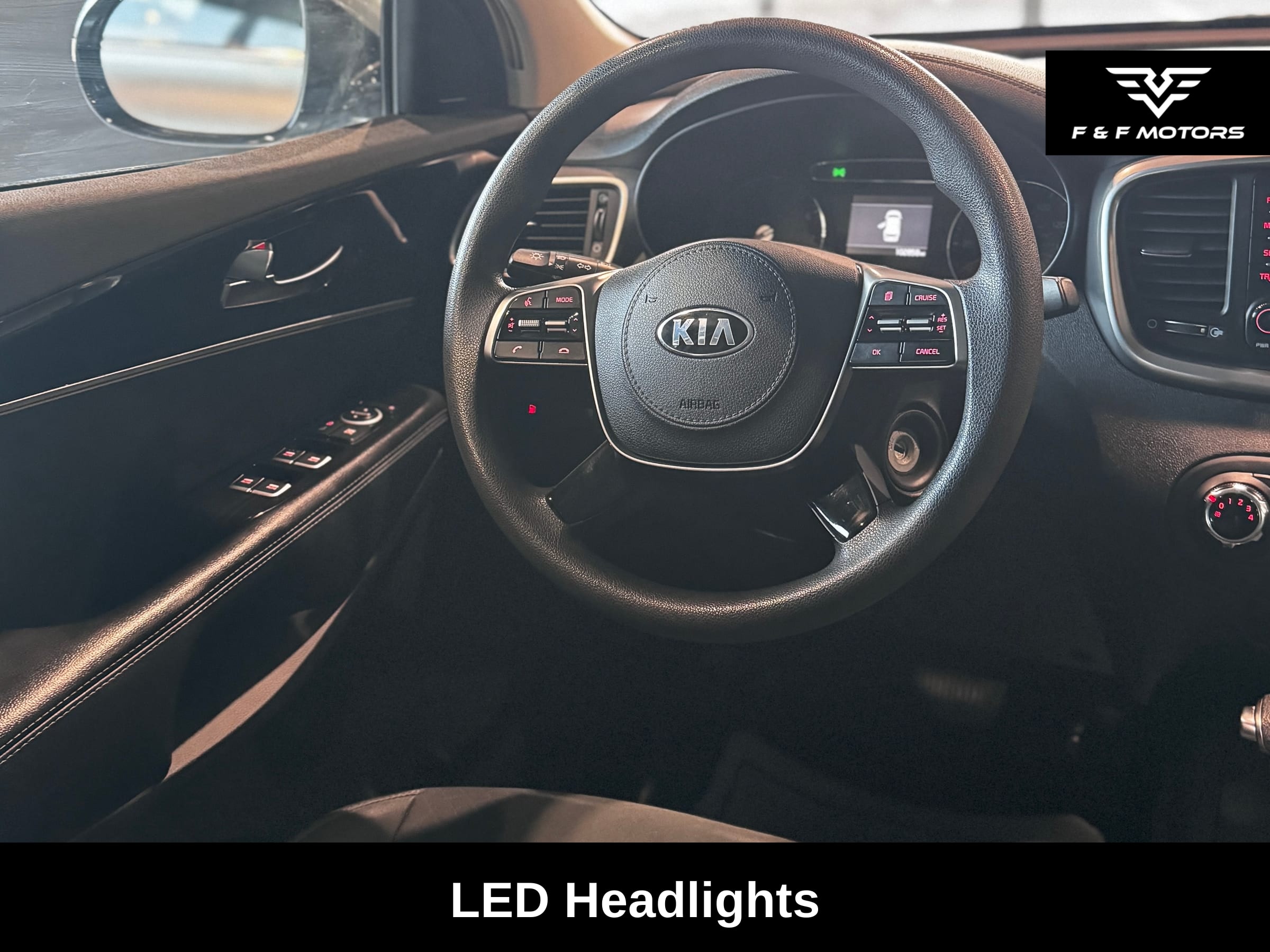 2019 Kia Sorento LX — Interior