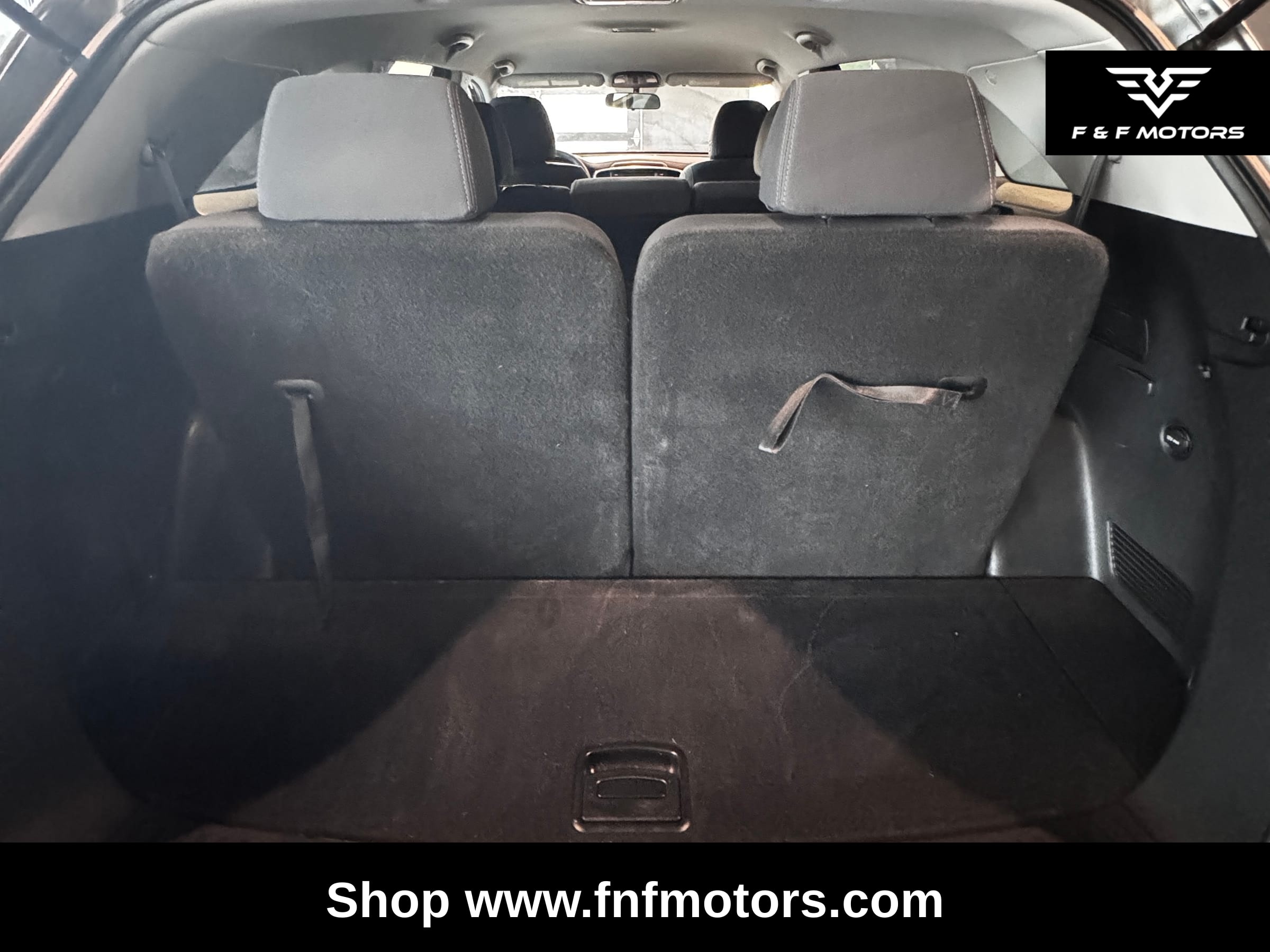 2019 Kia Sorento LX — Interior
