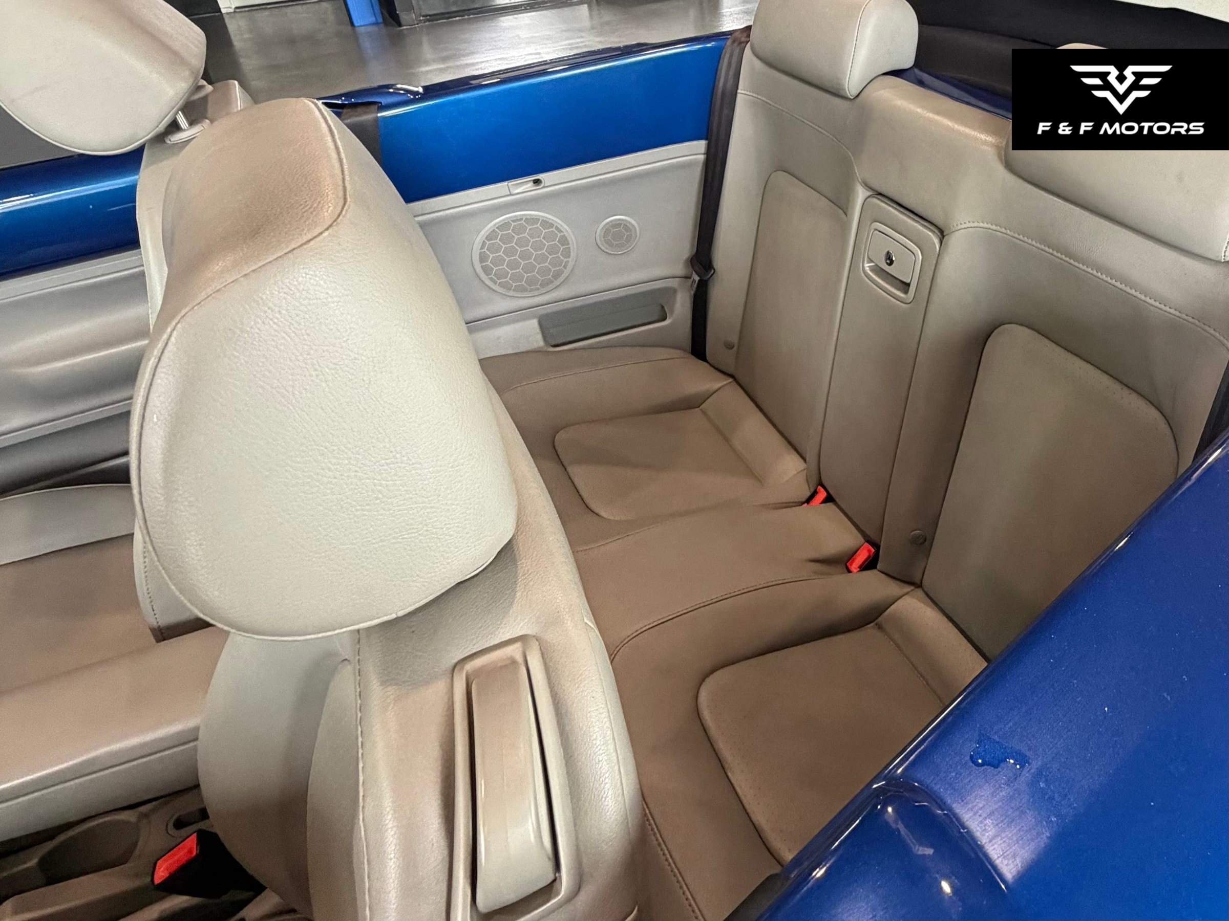 2007 Volkswagen Beetle 2.5 — Interior