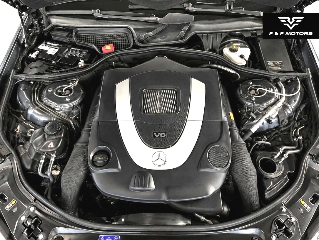 2009 Mercedes-Benz S550 S550 4-MATIC — Engine